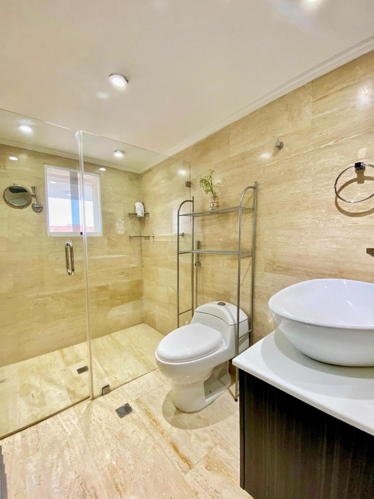Hermosa Lujosa Y Moderna Casa Bote De 4 Habitaciones Con Piscina プエルト・ラ・クルス エクステリア 写真